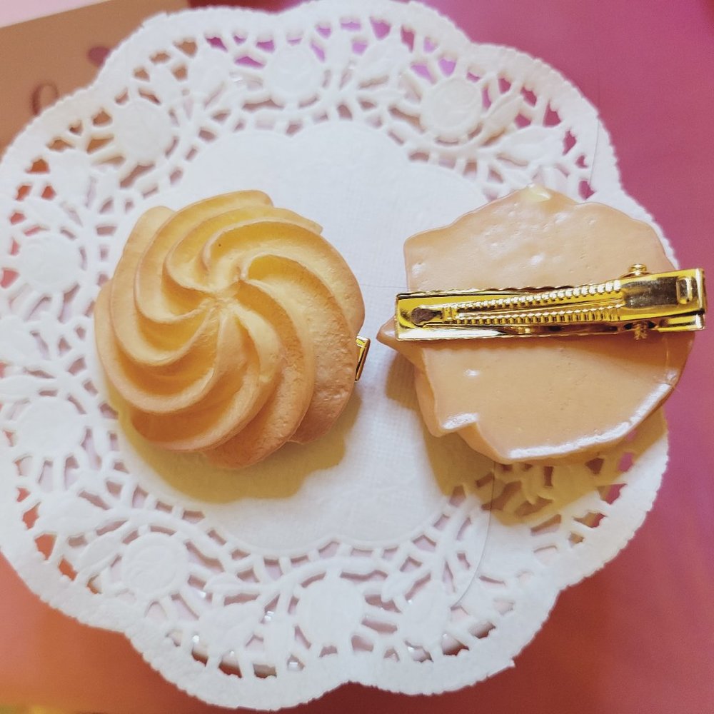 Sweet & Sticky Swirl Cookie Hair Barrette